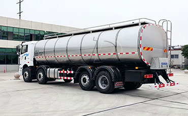 每日一杯鮮奶的背后：你不知道的鮮奶運輸車