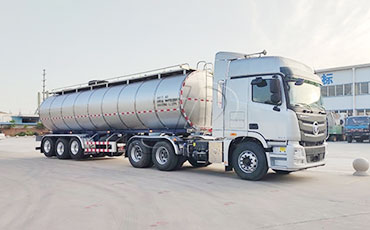 敢為人先，我公司率先推出新能源鮮奶運(yùn)輸車(chē)